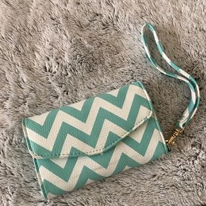 Chevron Phone Wristlet